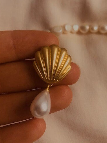 Pearl Crest Drops