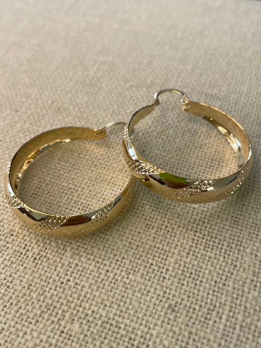 18k Gold Filled Vintage Robbon Hoop Earrings